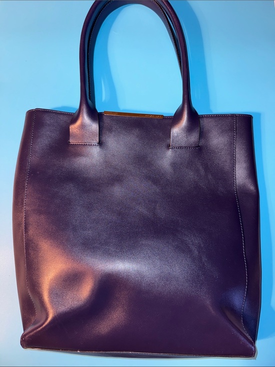 BCBGMaxAzria Handbags - BCBGMaxAzria Dark Navy Leather Tote Bag Shoulder Bag